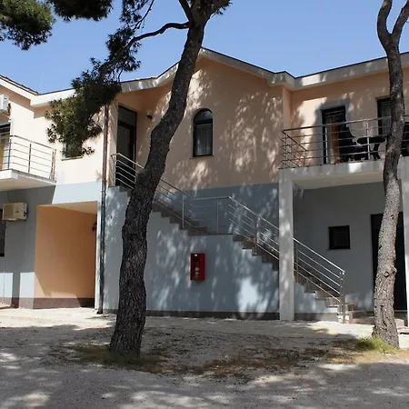 Rogoznica 3266c * Rogoznica (Sibenik-Knin)